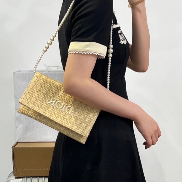 Dior Straw Crossbody bag❤️New, authentic! - Picture 9 of 10